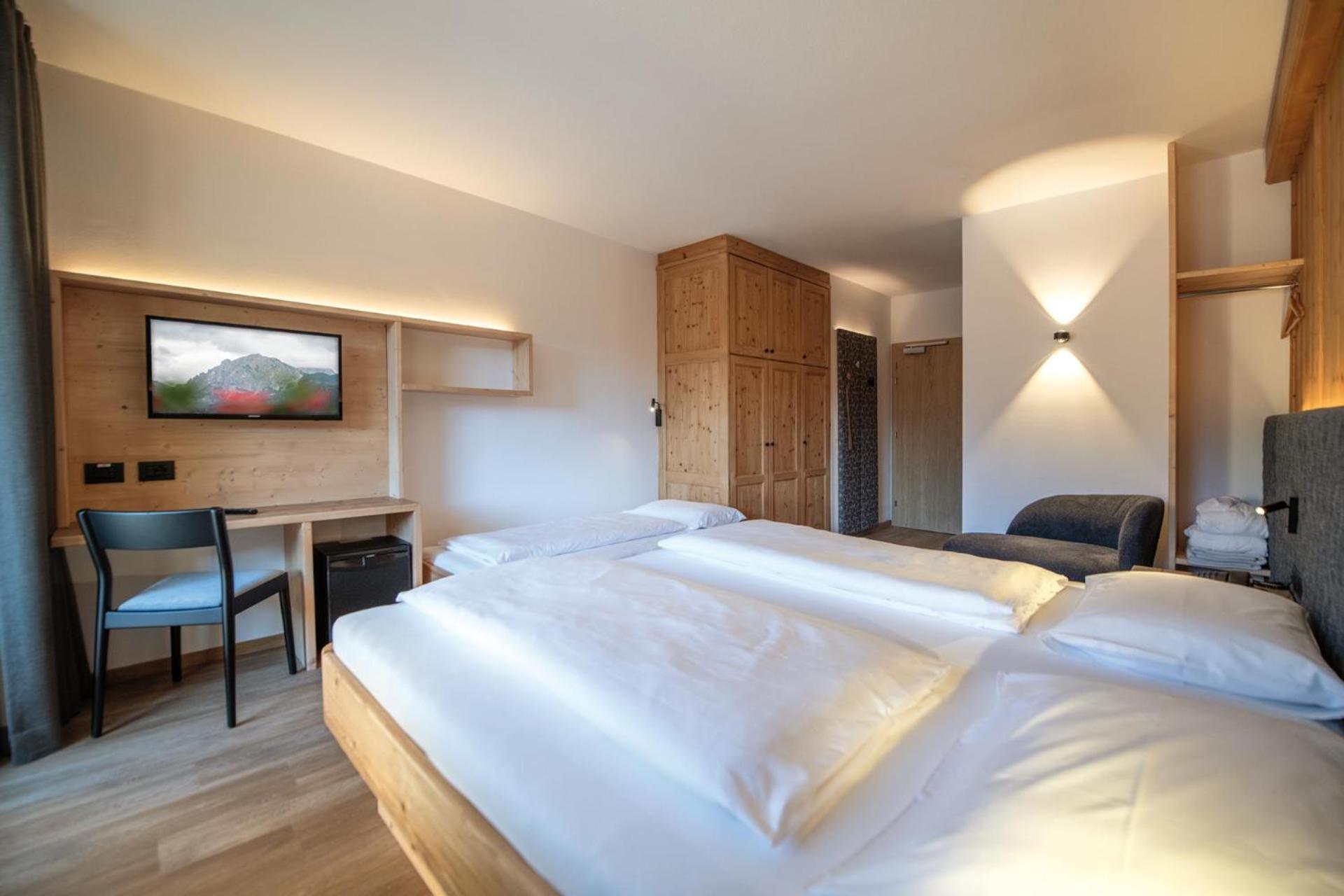 Hotel Condor San Vigilio Di Marebbe Habitación foto