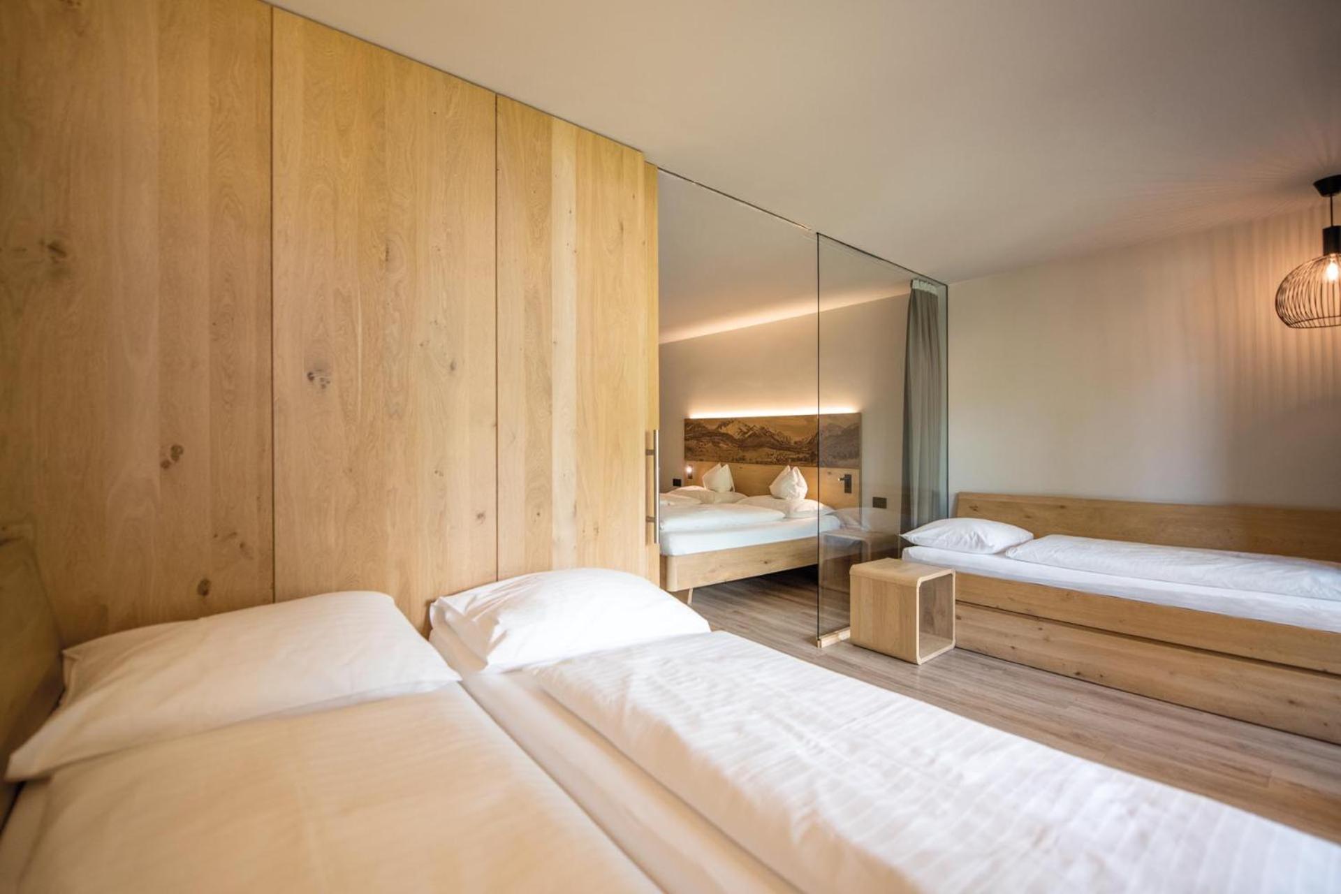 Hotel Condor San Vigilio Di Marebbe Habitación foto